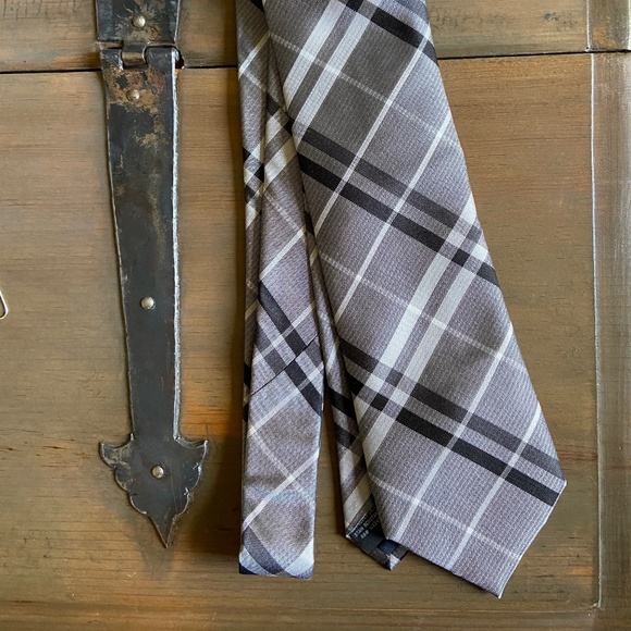 The Tie Bar Silk Tie - Picture 1 of 4